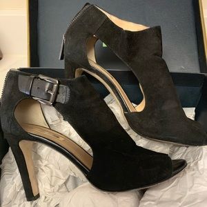 Louise et Cie cut out booties, black suede